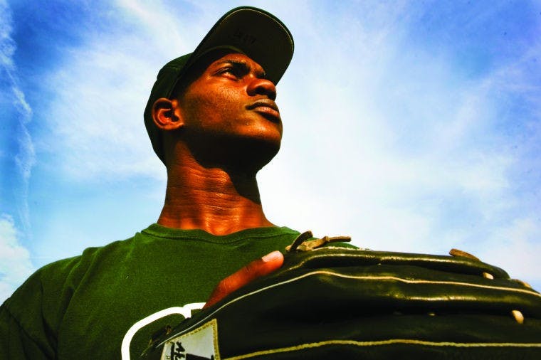 Maddox finds muse in theater  