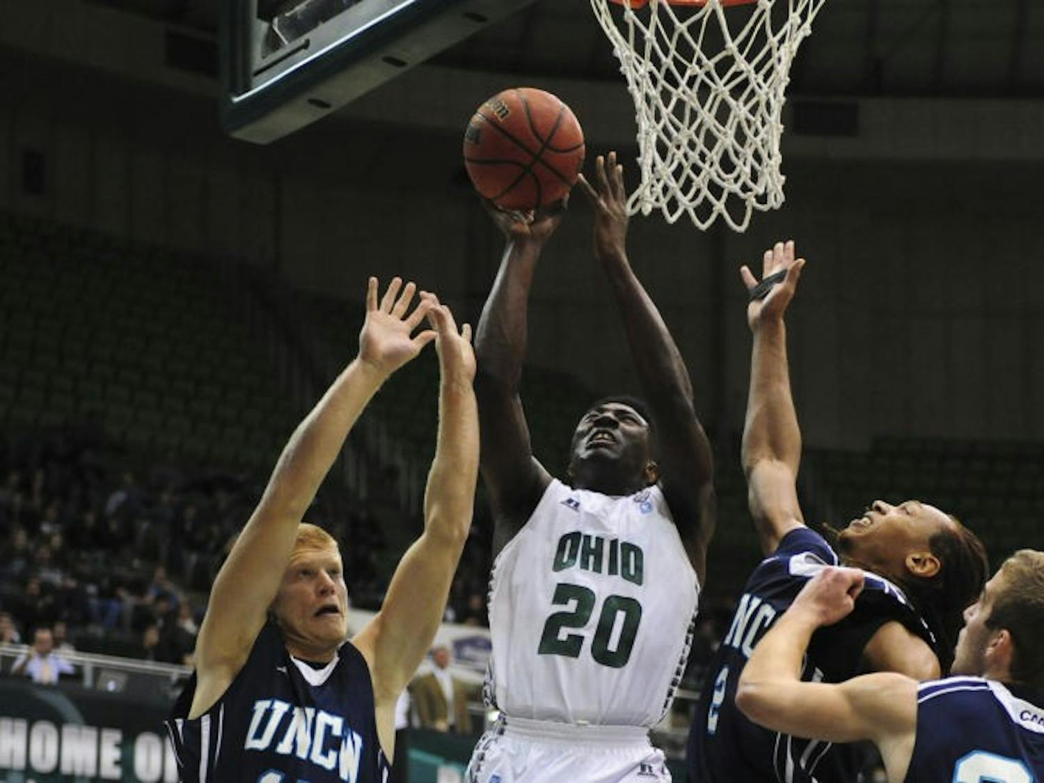 Slideshow: Men's Basketball vs. UNCW and Wofford