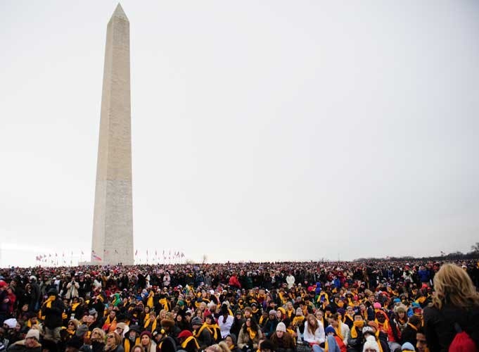 Obama takes oath, greets second term with optimism  