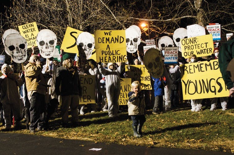 Fracking protesters converge upon ODNR meeting in Athens  