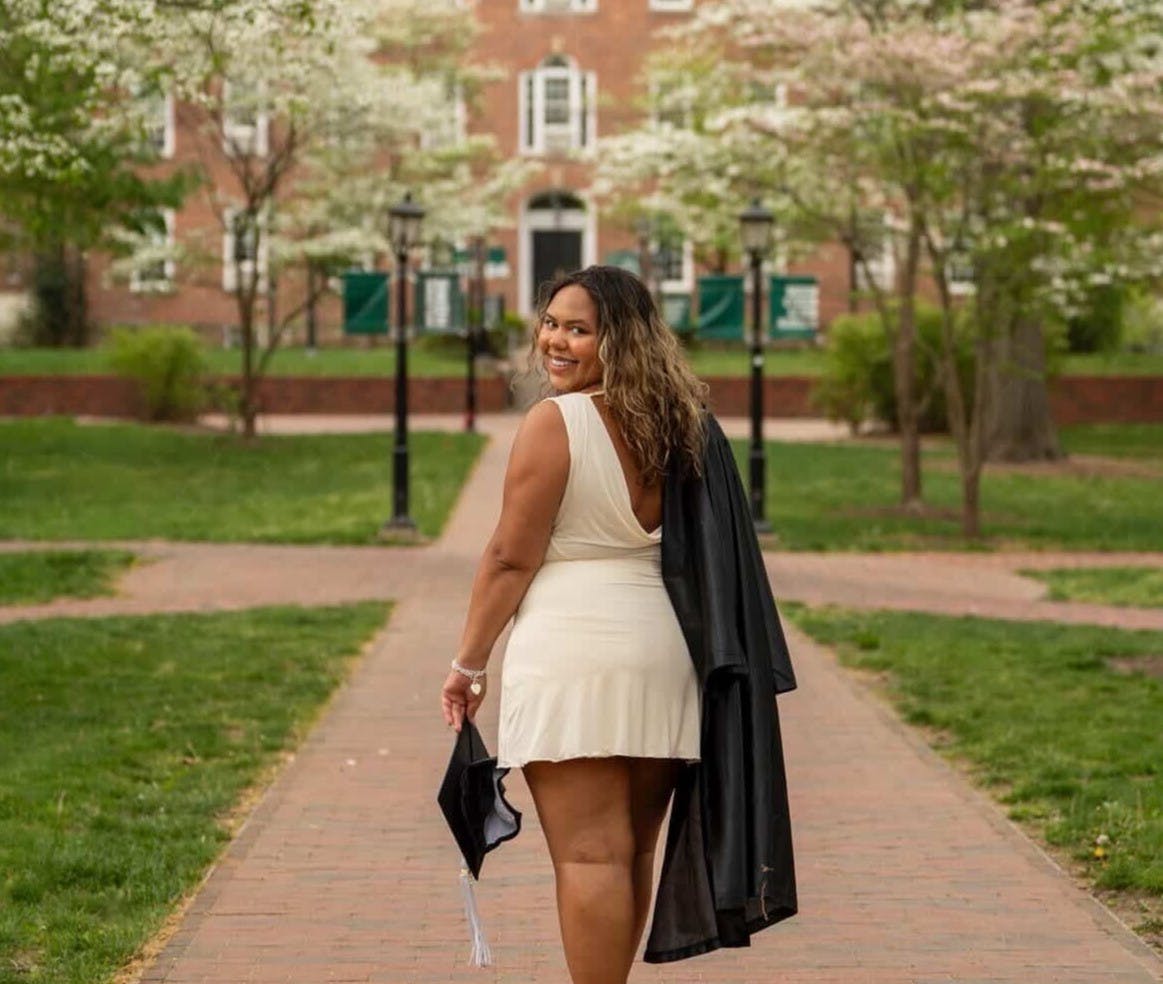 Cassie Dye Senior Photo