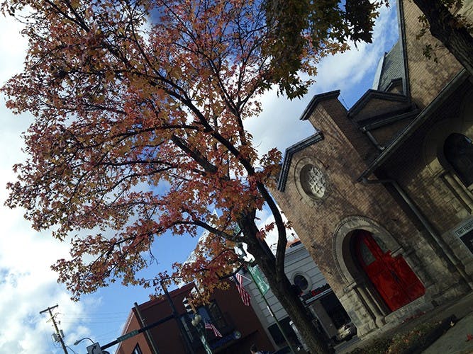 ARTS/West to display local smartphone photos  