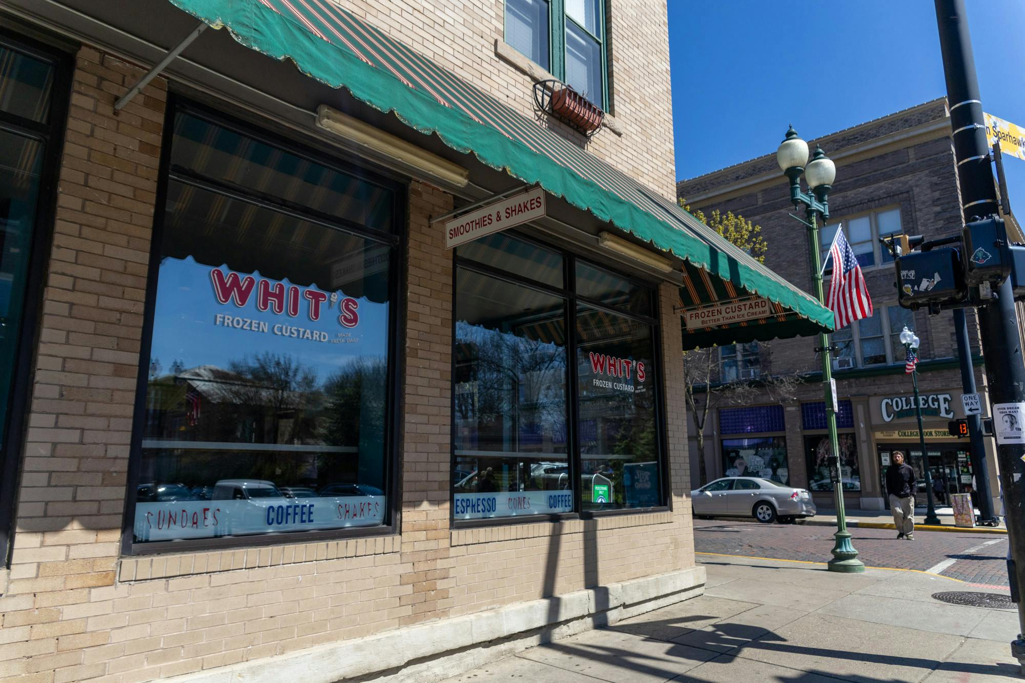 sweet treat spots_Gladwell_Amberlee_03.jpg