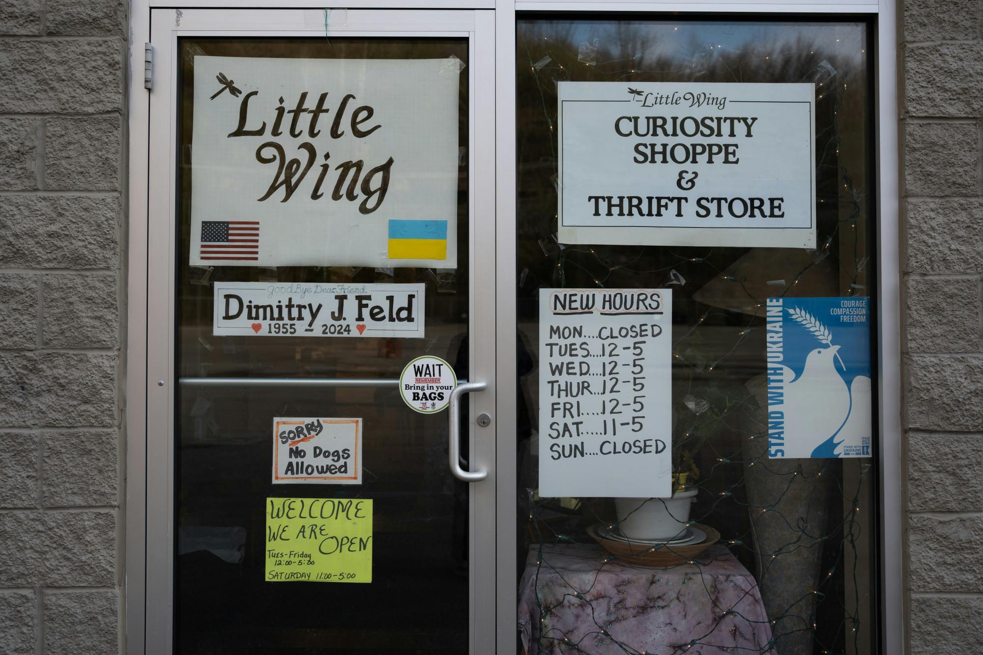 Little Wing store…_VanVlack_Megan_02.jpg