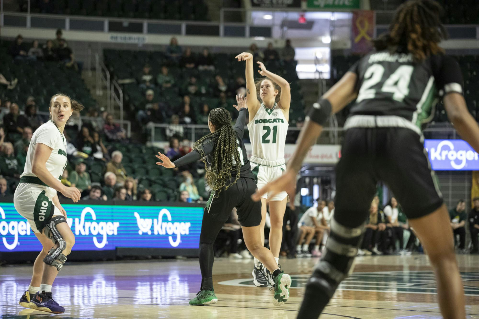 WBB Preview vs UIC_21_.jpg