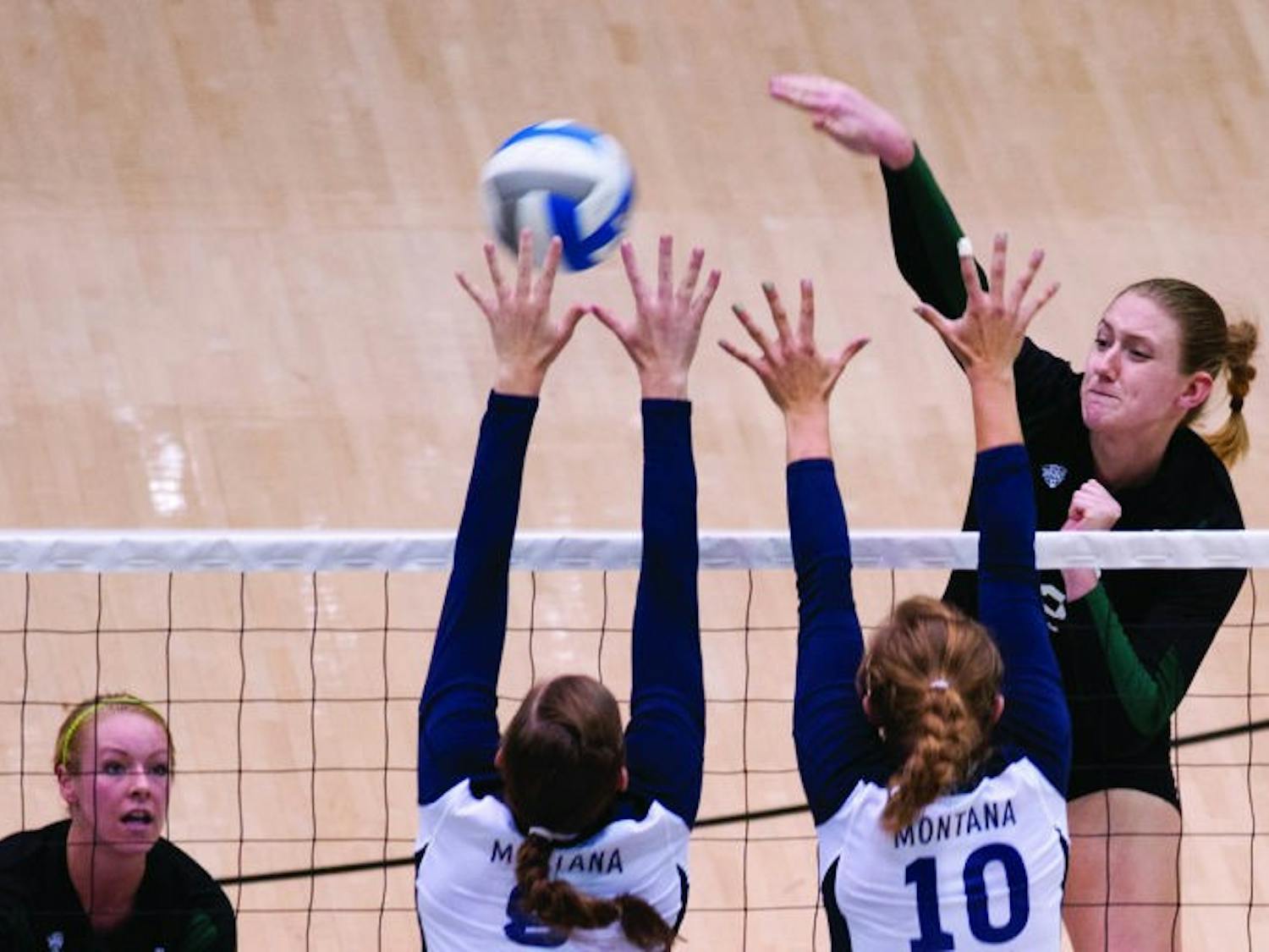 Volleyball: Ohio splits conference matches, sweeps rival Miami for 6th time  