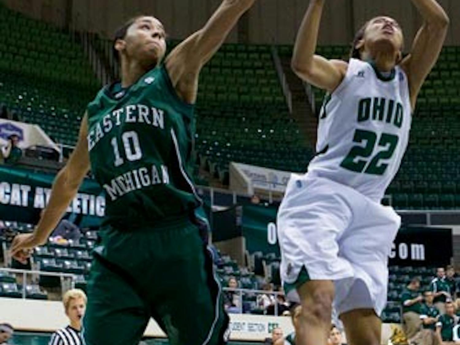 Women's Basketball: Bobcats stagnant in road loss to Huskies  
