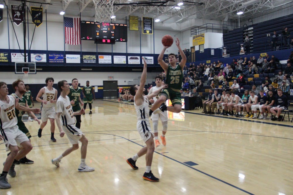 AthensBB Maxfield layup.jpg