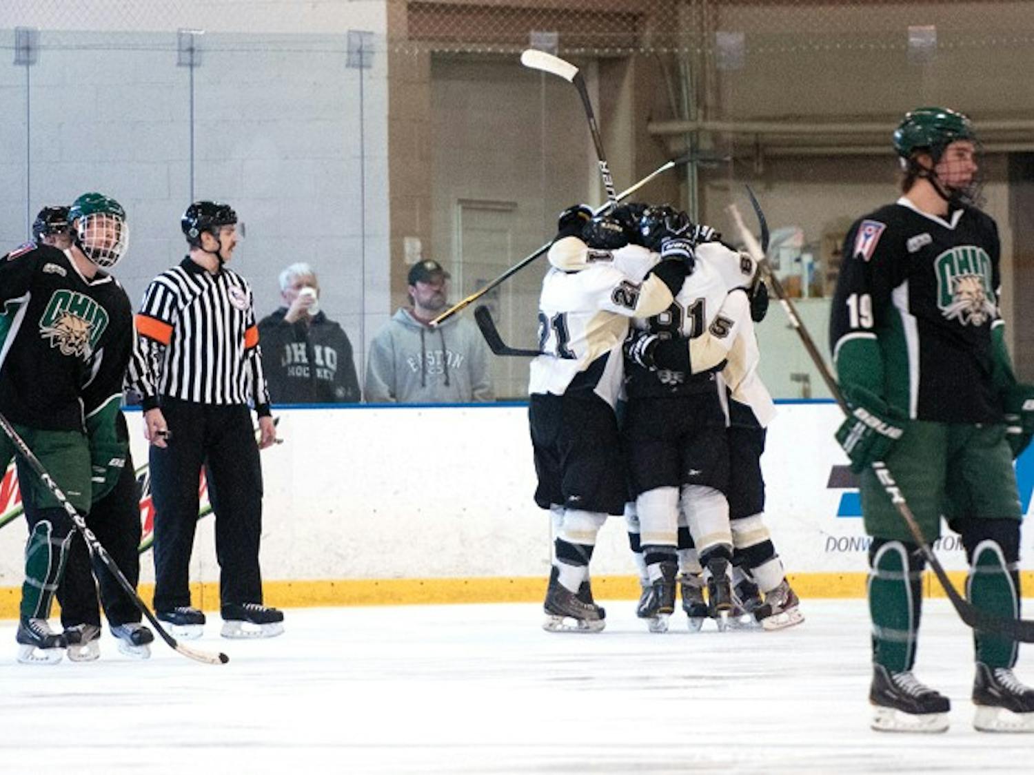 Hockey: Mental lapses, fatigue contribute to Bobcat defeat in CSCHL title game  