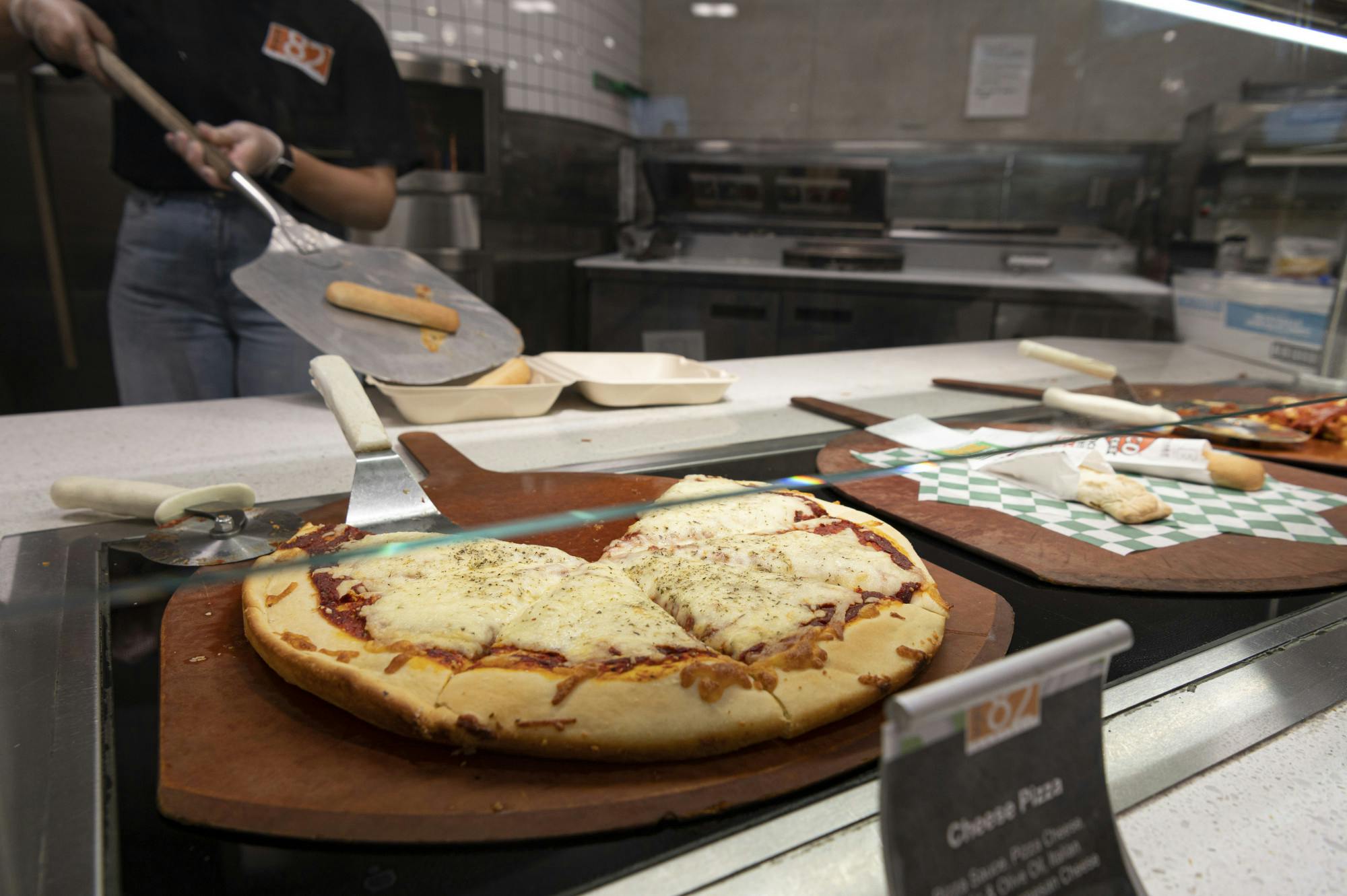 Food on Campus.Dutt.3.jpg