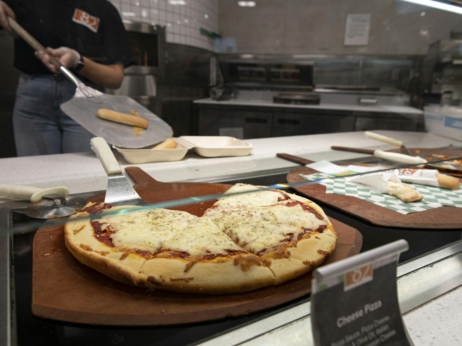 Food on Campus.Dutt.3.jpg