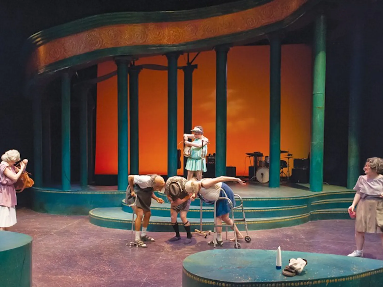 Production puts modern spin on Greek sex comedy