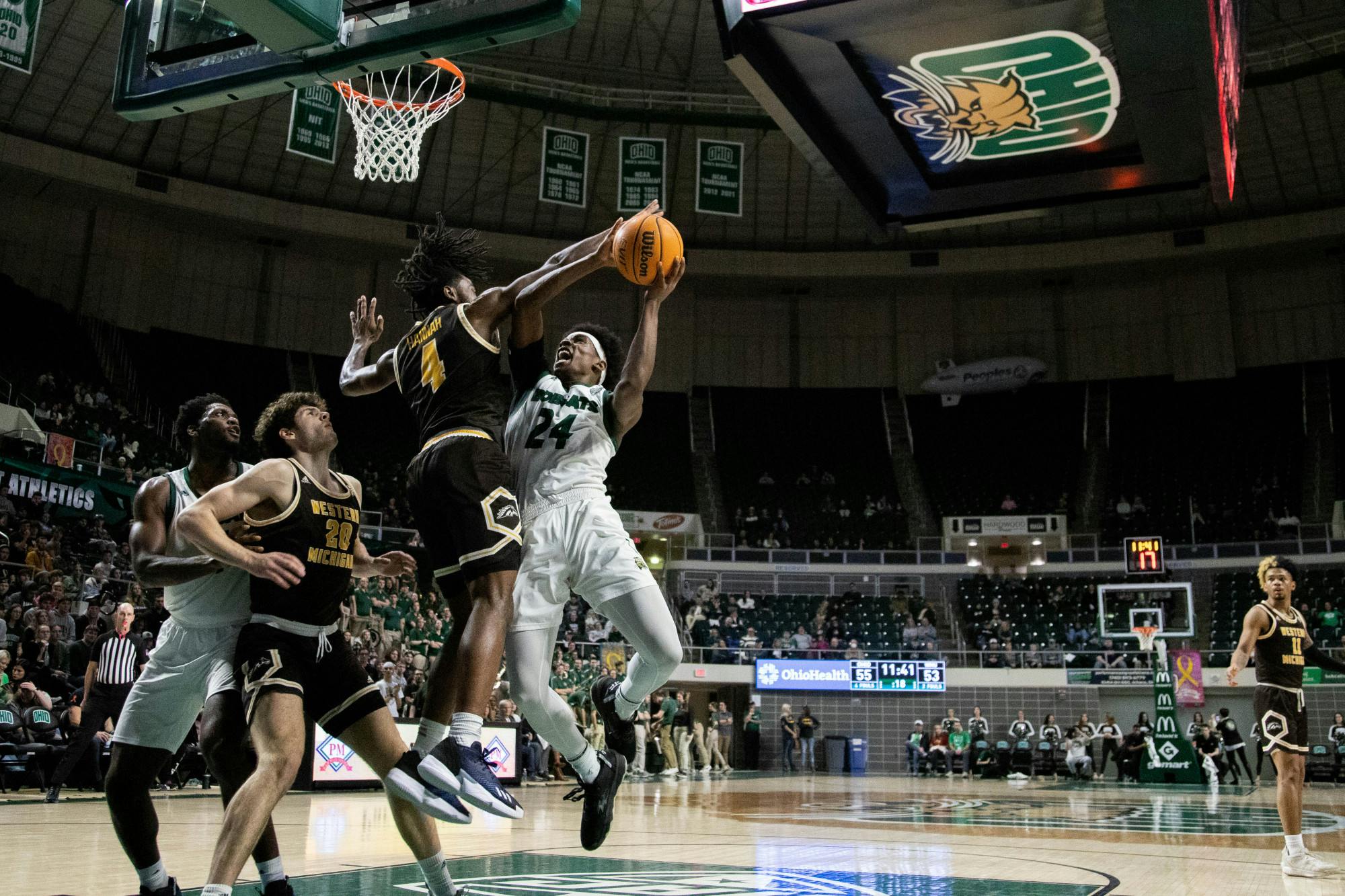 BBall vs. Western Michigan 2_Legg