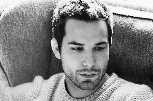 An open love letter to Skylar Astin  