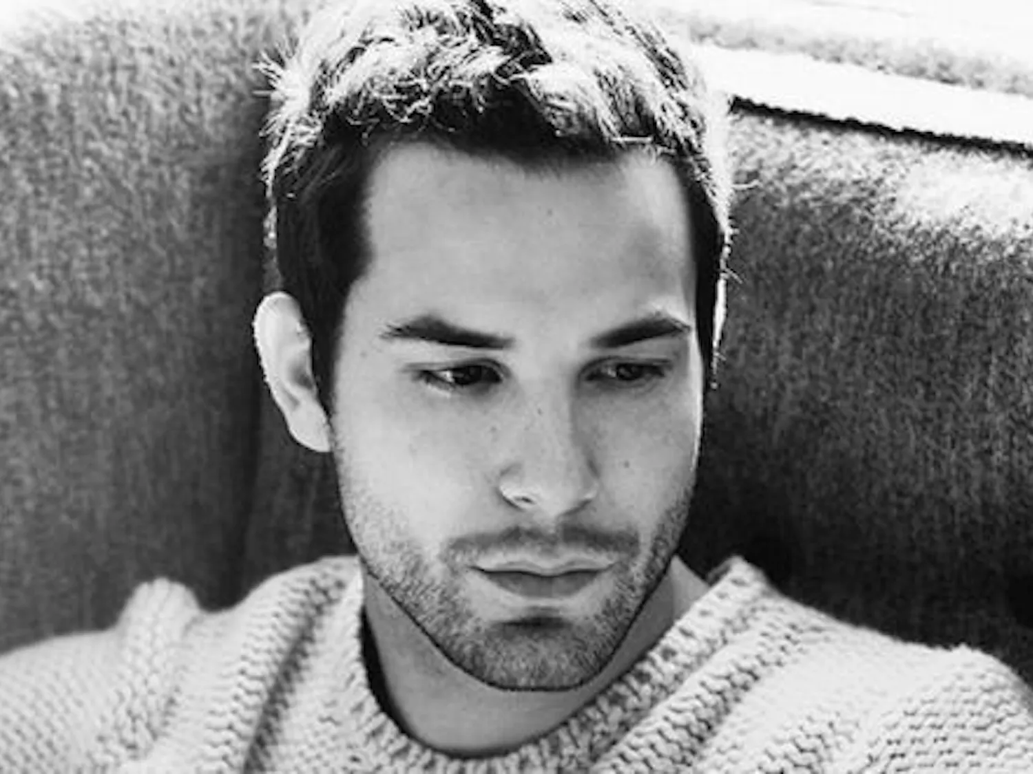 An open love letter to Skylar Astin