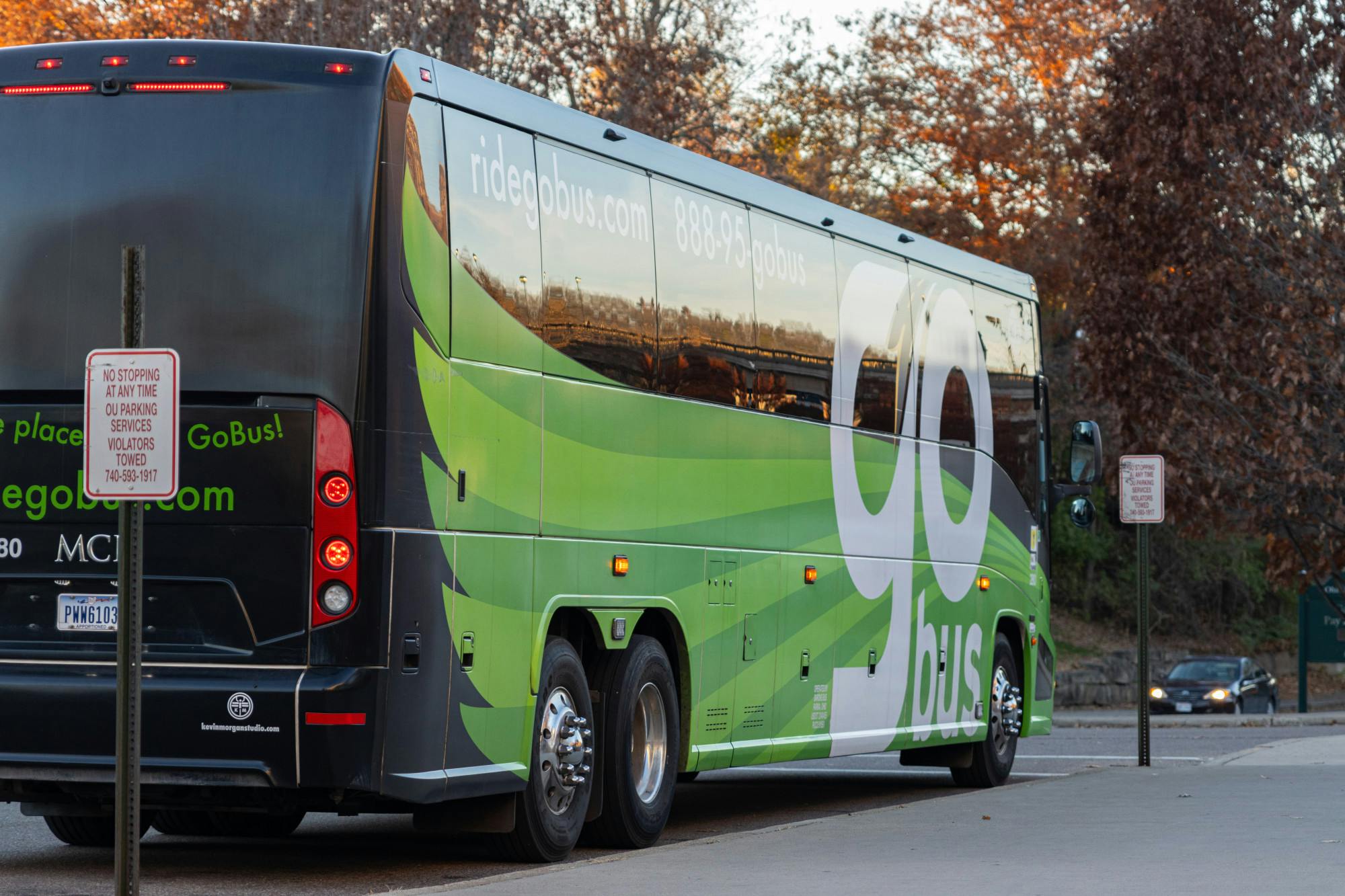 GoBusHolidayMadness-16/18 _ Herx .jpg