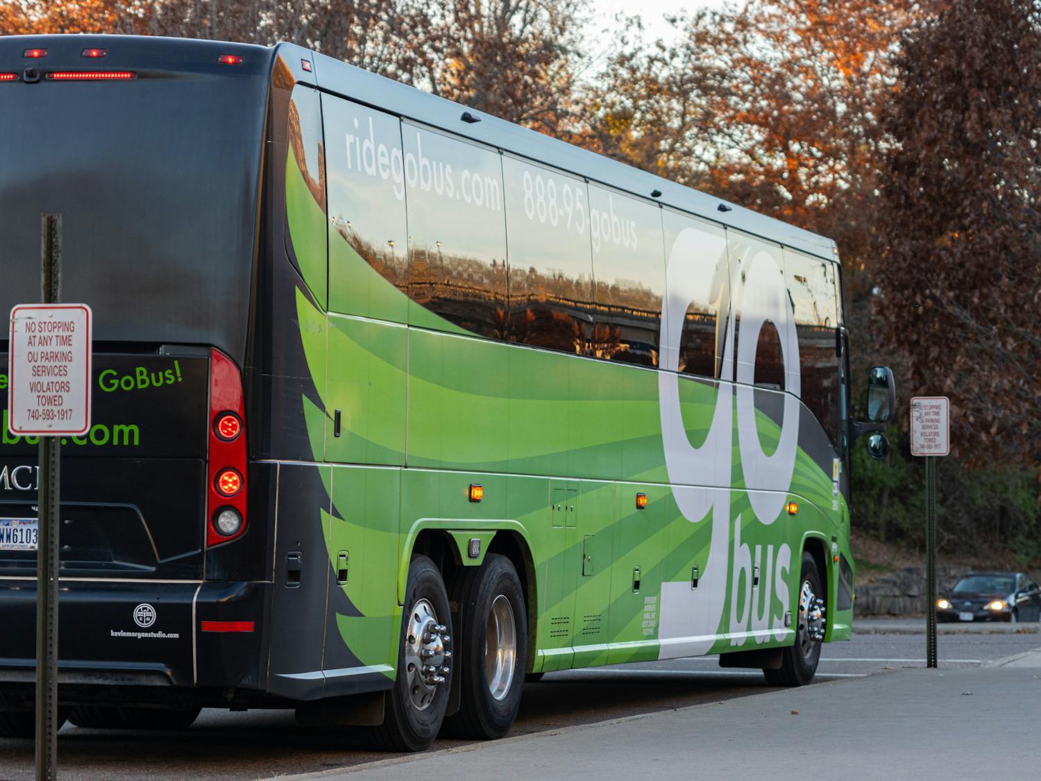 GoBusHolidayMadness-16/18 _ Herx .jpg