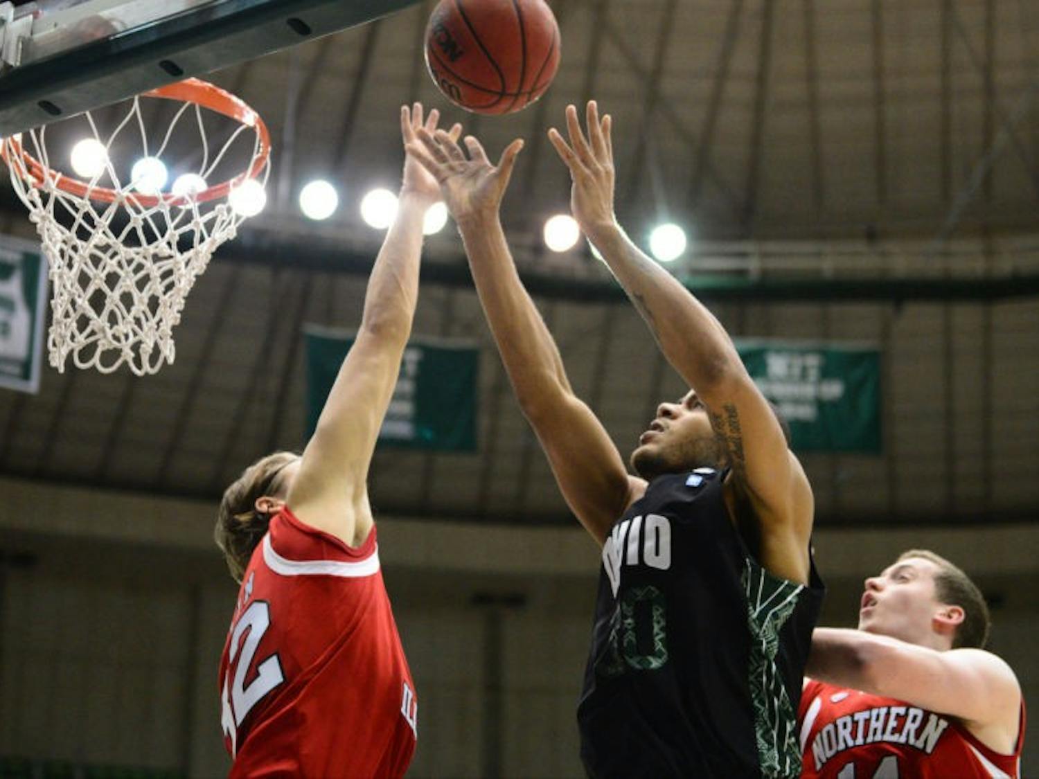 Basketball Notebook: Johnson, Keely set career highs in win against Toledo