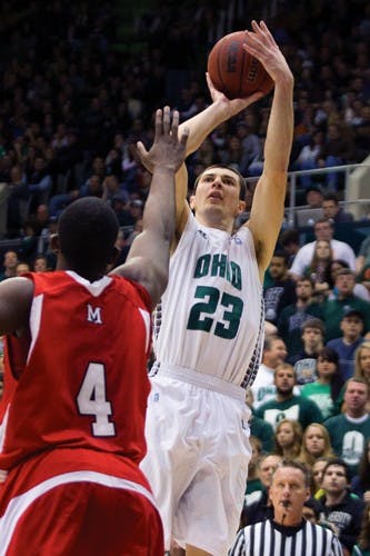 Men's Basketball: Bobcat legend lures 4th-largest crowd for repeat defeat of RedHawks  