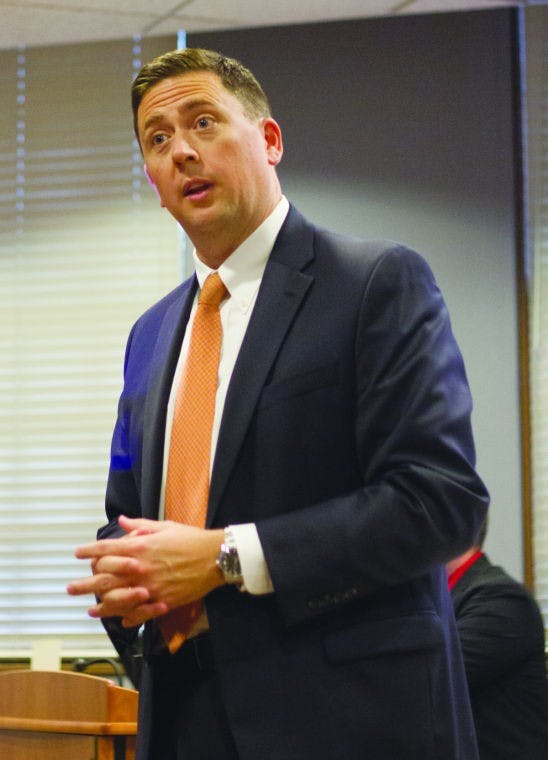 Graduate Student Senate reconvenes, discusses reaching out, getting involved  