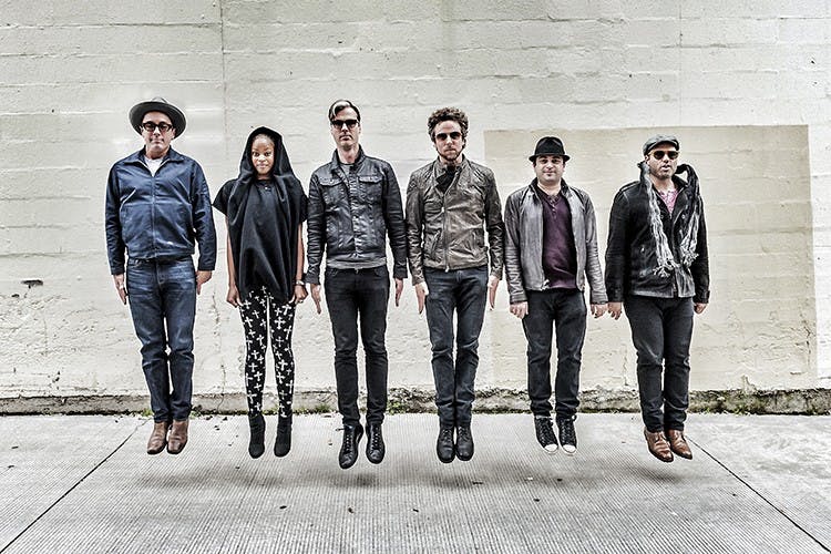 Band encourages students to 'lose themselves' at show  