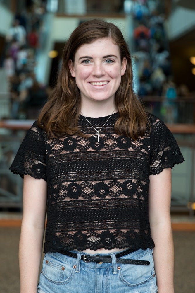 Halle Weber Headshot