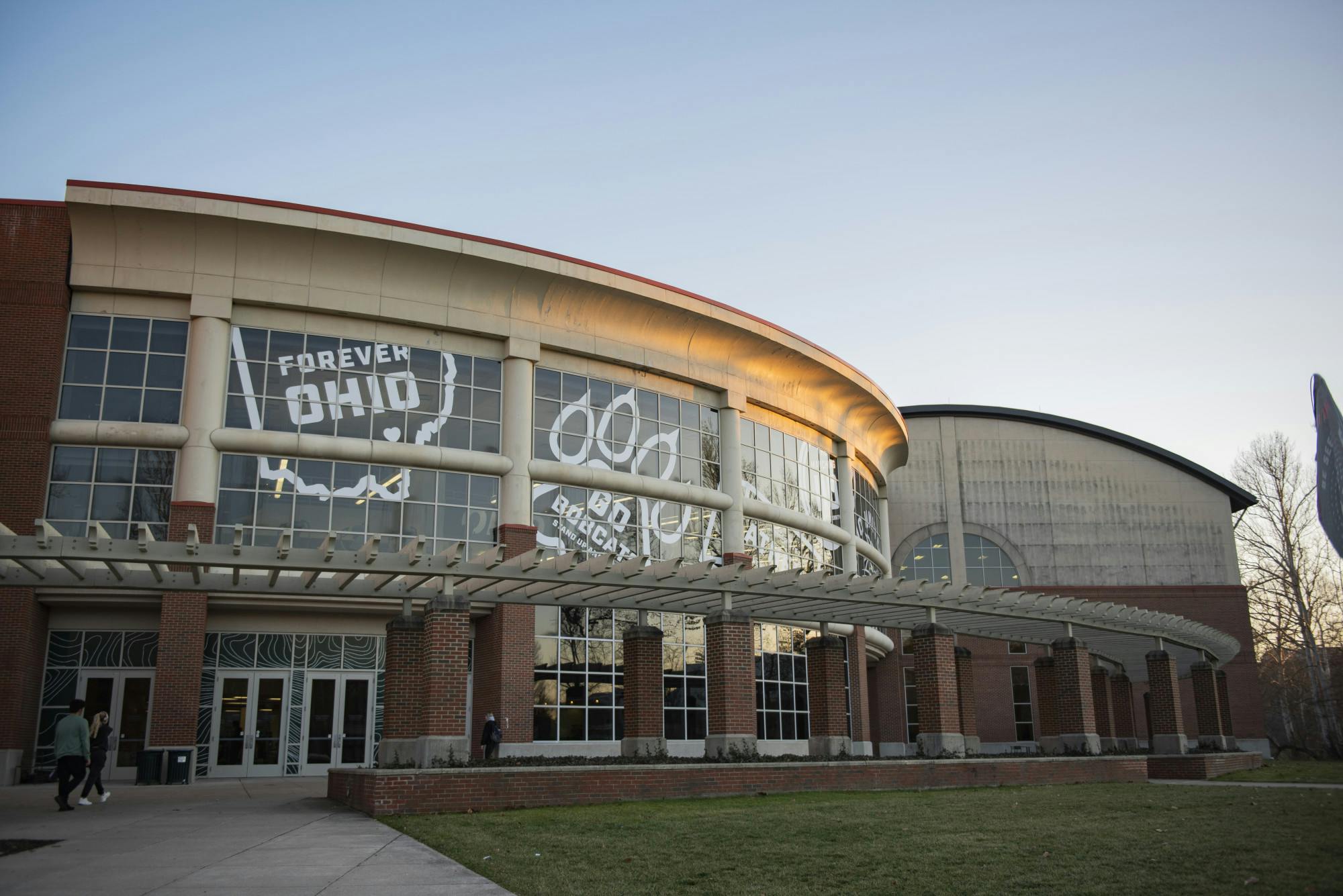 Battling gym anxiety_NAPOLI_ Delgado_Justin2.jpg