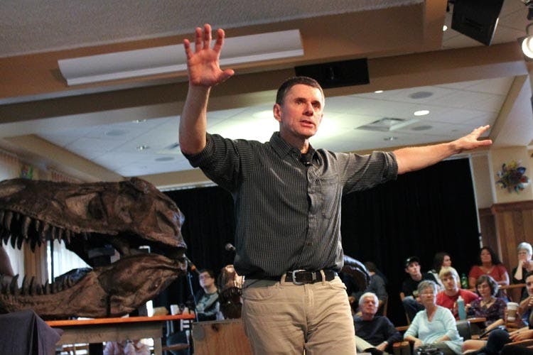 Professor transports crowd back in time with 3D dinosaur fossil replicas  