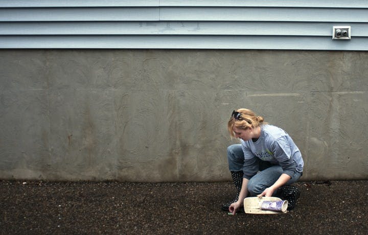 Athenians convene to clean in yearly spring beautification day  