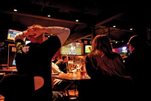 Blackout: Ohio fans stay faithful to their halftime mantra: Bars or bust  