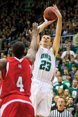 Men's Basketball: Ohio visits limping Huskies  