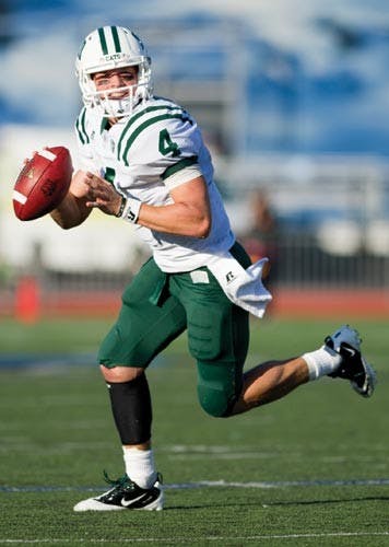 Football: Live-action practice for Bobcats in scrimmage  