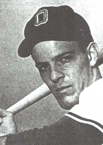 Baseball great makes cable TV his playing field after pros  