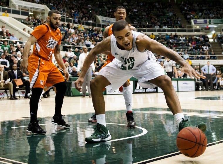 Slideshow: Weekend Sports, Feb. 8-9  