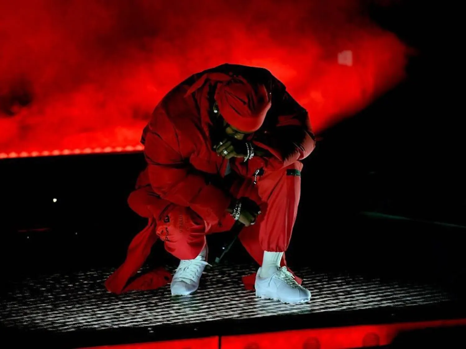 Kendrick Lamar gave a knockout performance and took home some serious awards during the 2017 MTV Video Music Awards. (photo via @vmas Instagram)