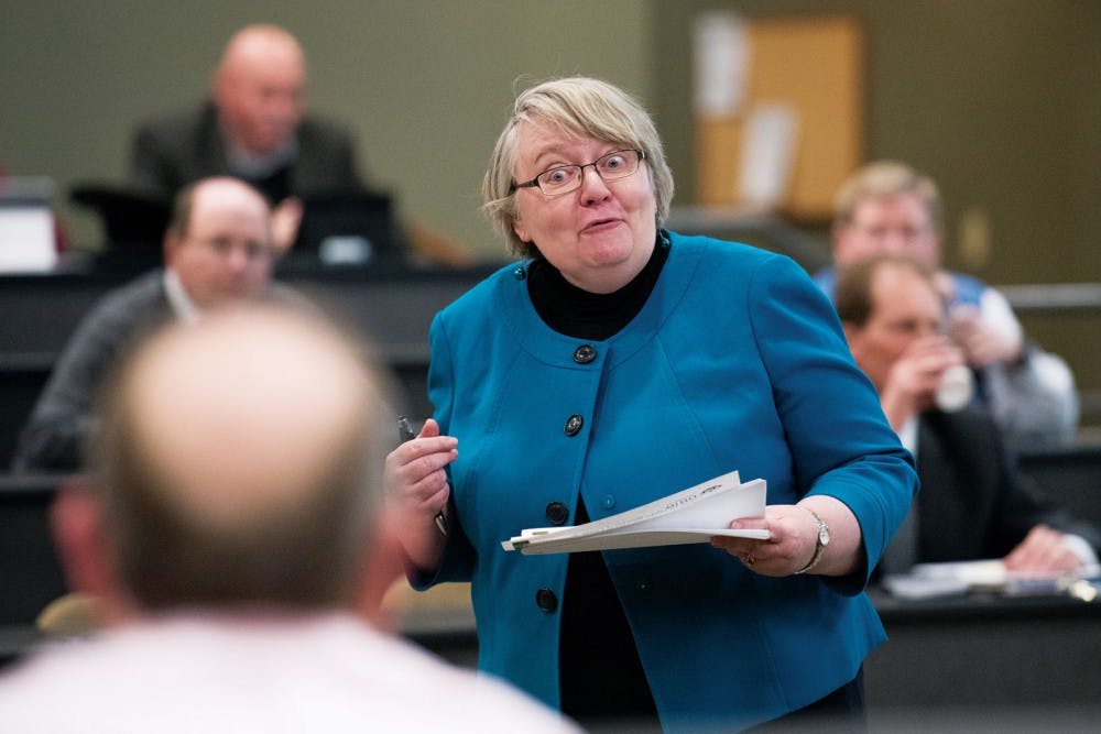 Faculty Senate Pam Benoit