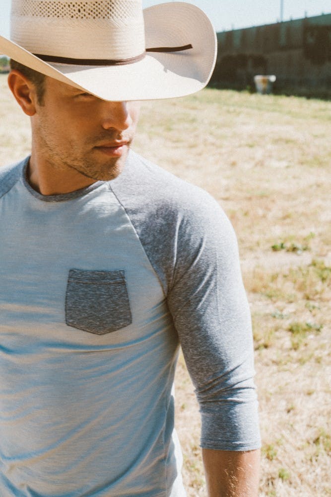 Dustin Lynch 