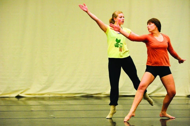 Students, professionals collaborate for dance  