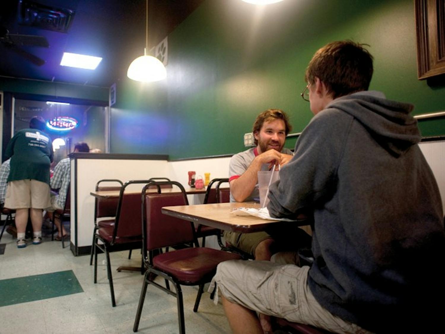 Athens eatery offers 24-hour service for hungry students  