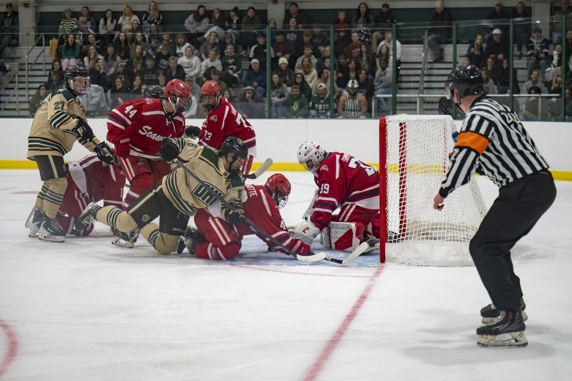 HockeyVsStoneyBrook_10-16-26_Fouss_John-12.jpg