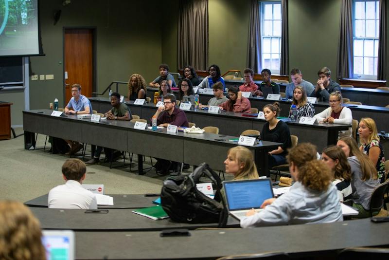 Student Senate: Members hear presentations on university health insurance, city council