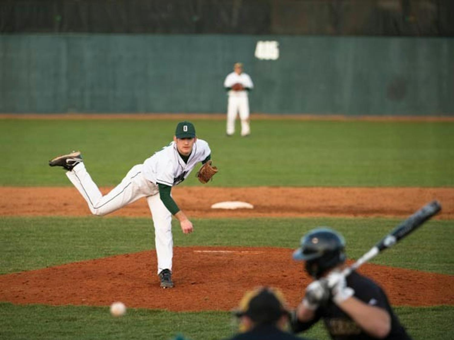 Baseball: Bobcats strike down Yellow Jackets in first home game  