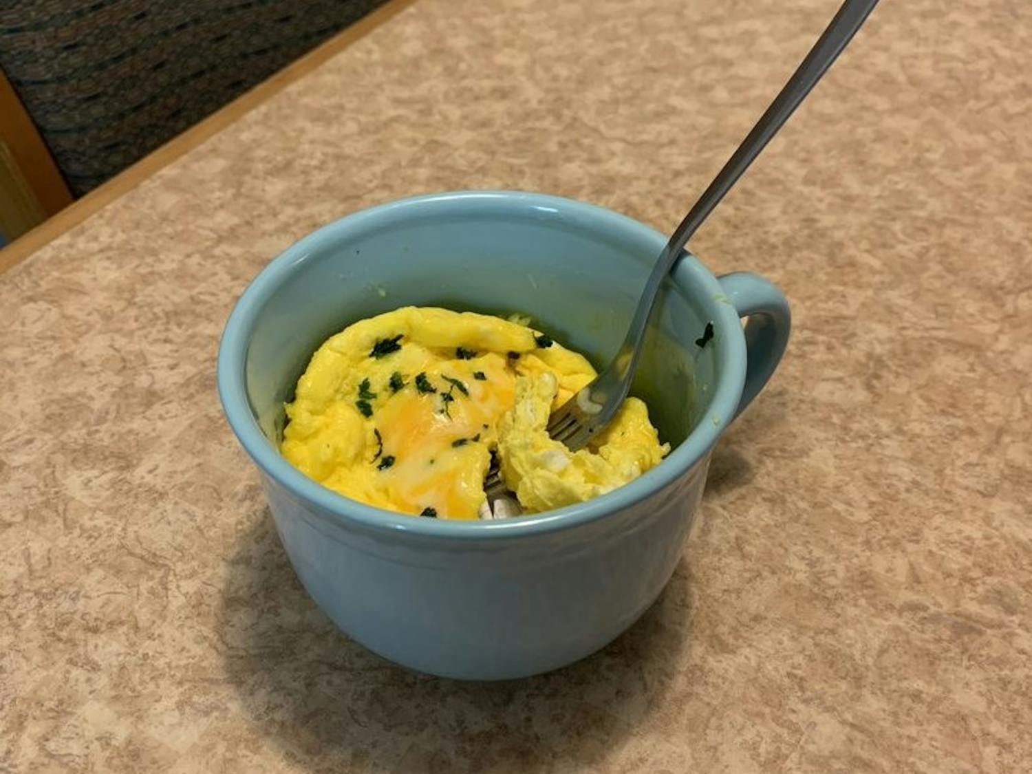 Dorm and microwave-friendly omelet in a mug 