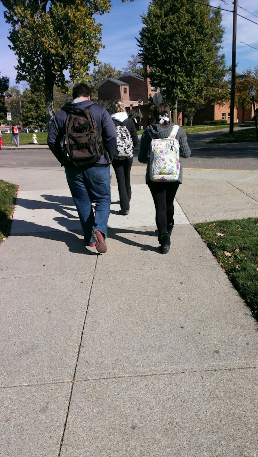 <p>Students walking to class</p>