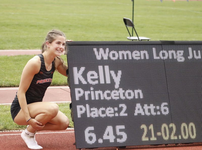 Women’s track and field has successful weekend hosting the Larry Ellis