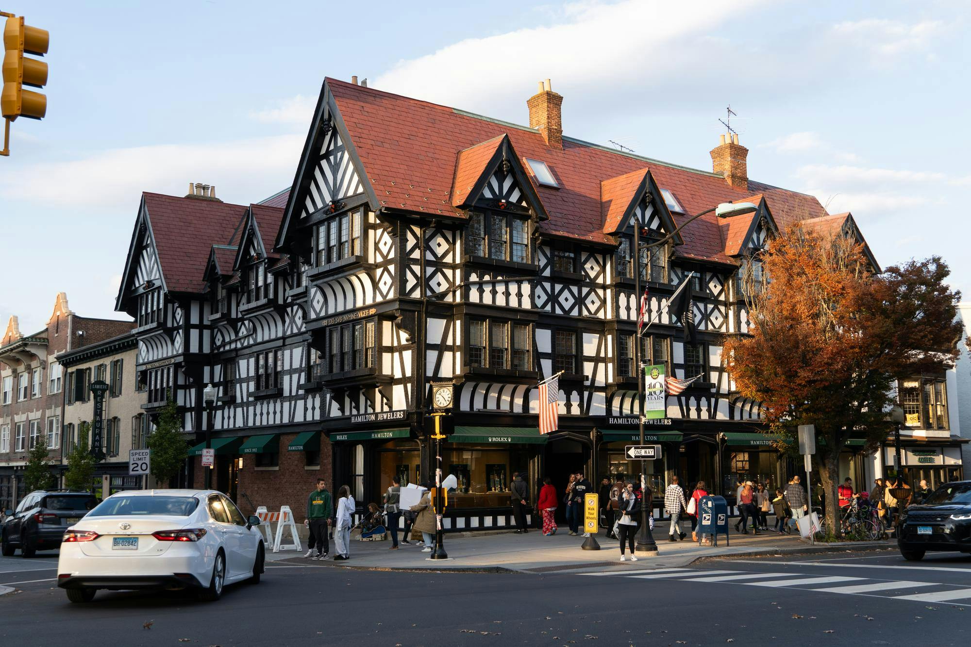 town-louisa-gheorghita-2023