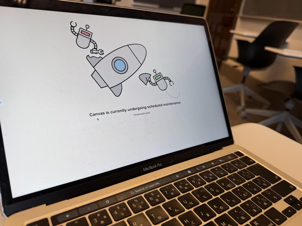A picture of a computer displaying an error message. 