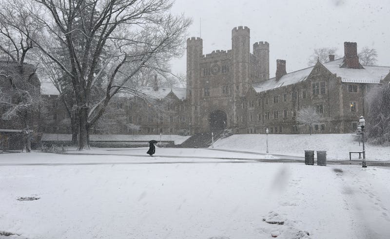 U. closed for non-essential personnel starting at 5 p.m. Sunday