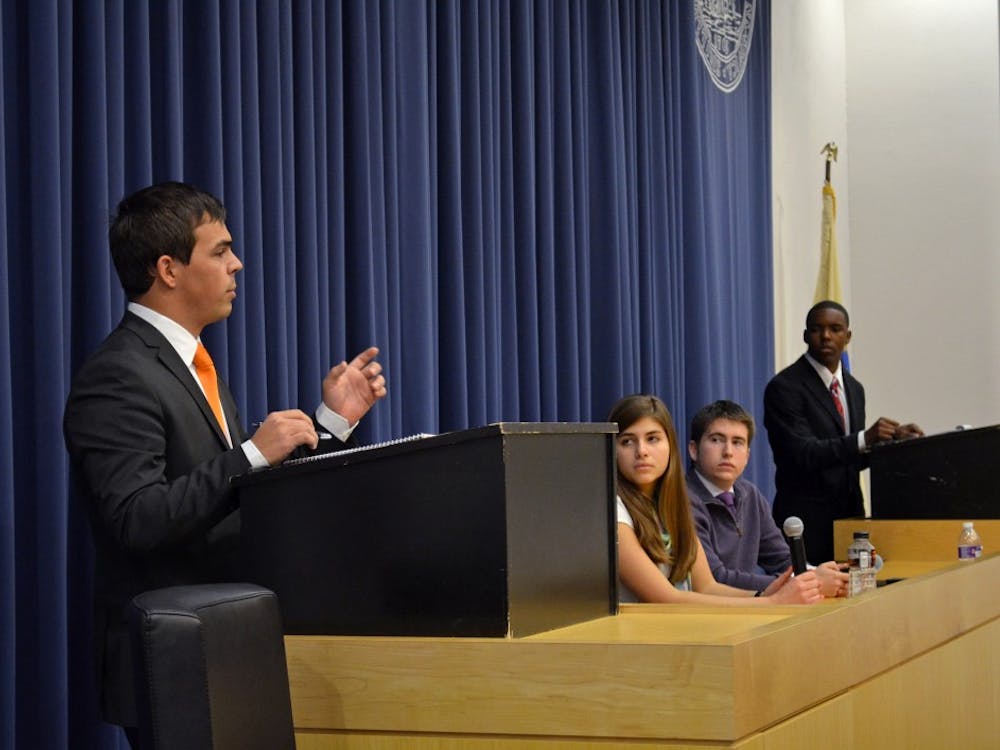 20131120_USGPresidentDebate_MonicaChon