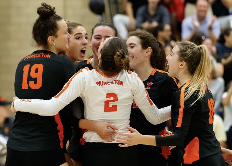 Women’s volleyball clinches share of Ivy regular-season title - The ...